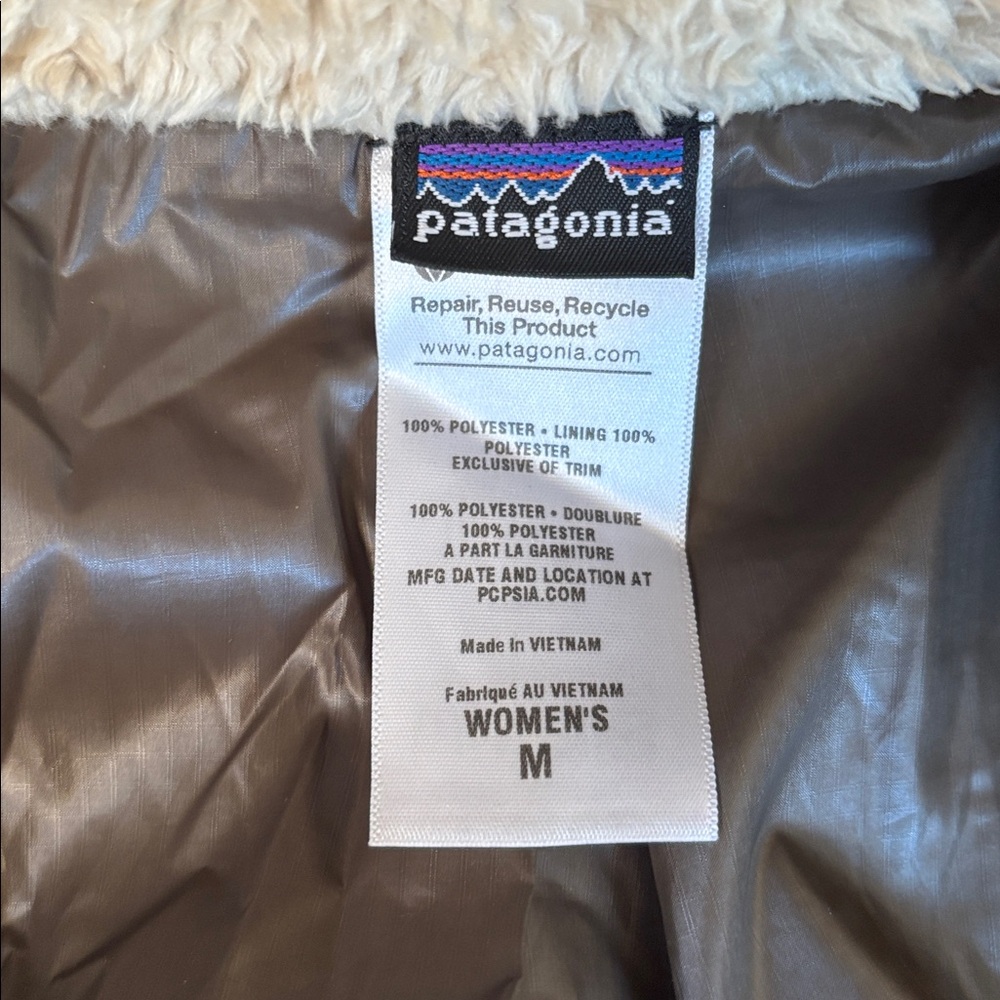 Patagonia Cream Sherpa Fleece Jacket - Picture 3 of 13